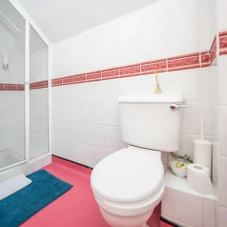 Latin Quarter Luxury Apartment Galway